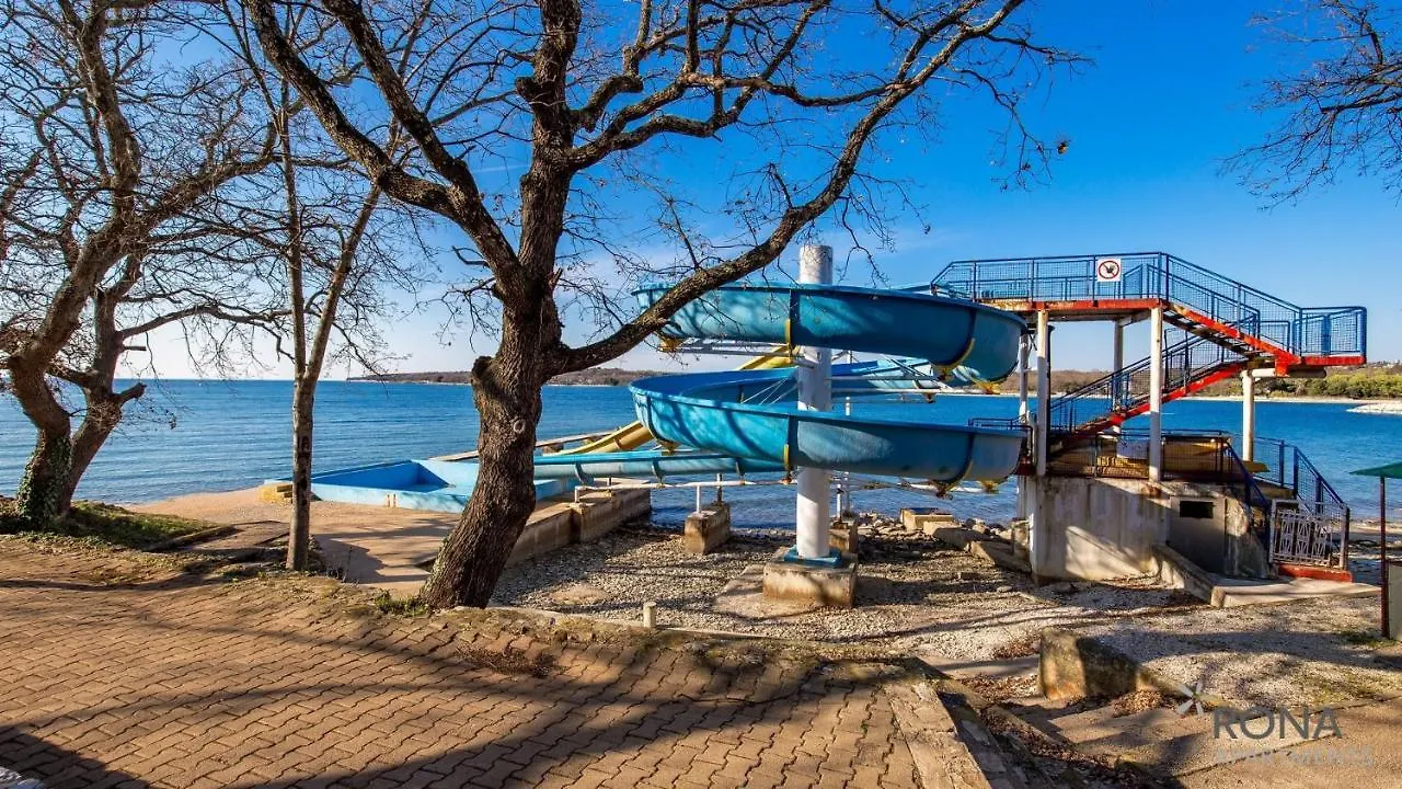 Apartment Porat Porec 0*,  Croatia